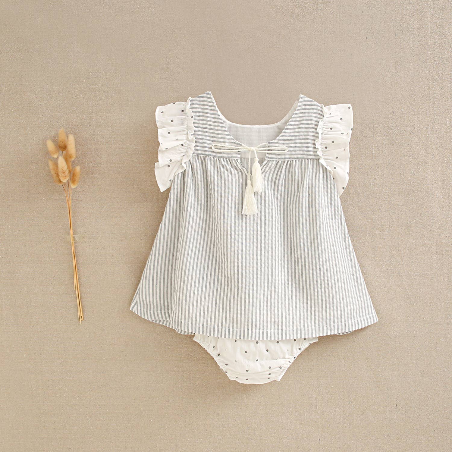 Abito per neonata con slip a righe bianche e grigie | Dadati