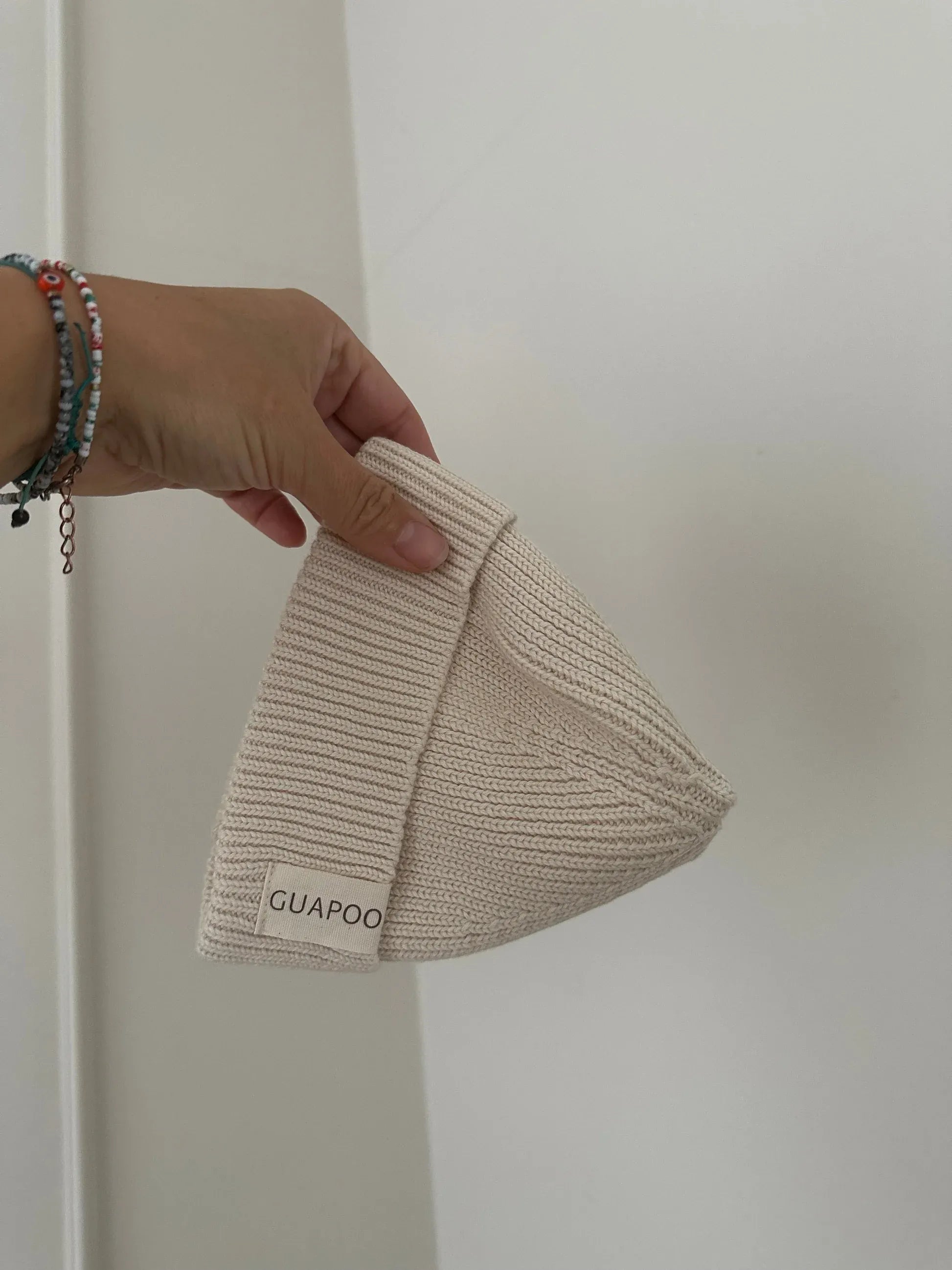 Berretto In Maglia Crema Guapoo
