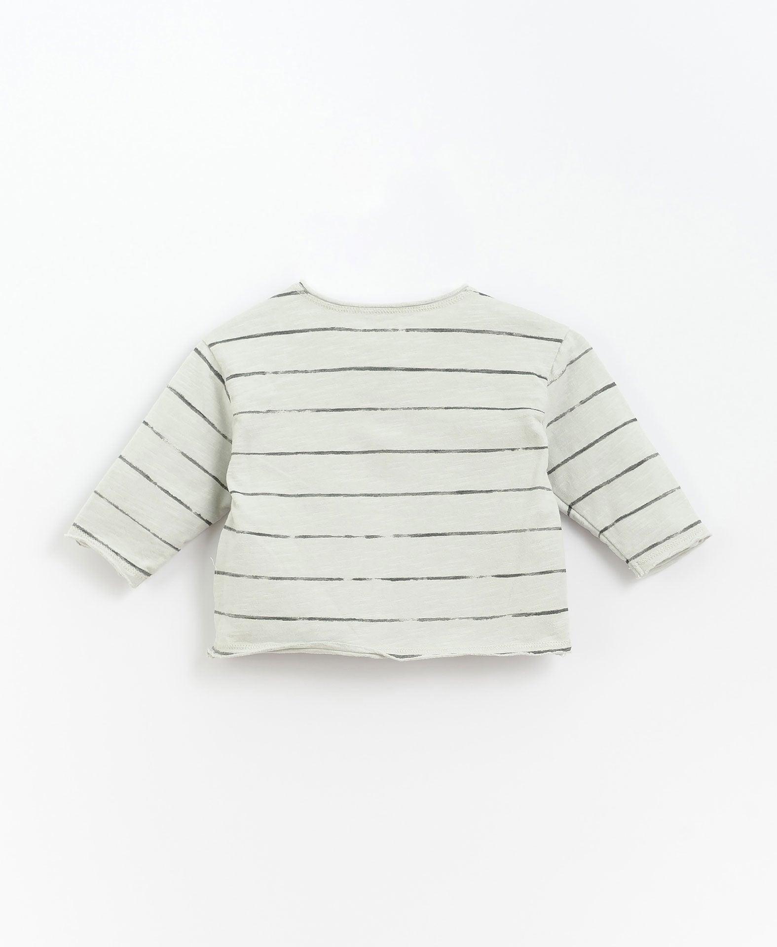 Maglia a righe sottili e bottoncini Play Up